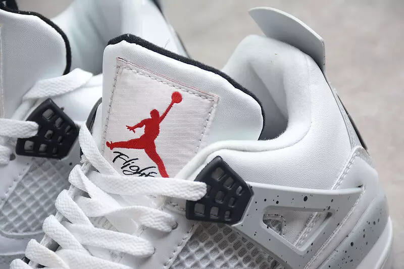 Sapatilhas Air Jordan 4 Retro White Cement
