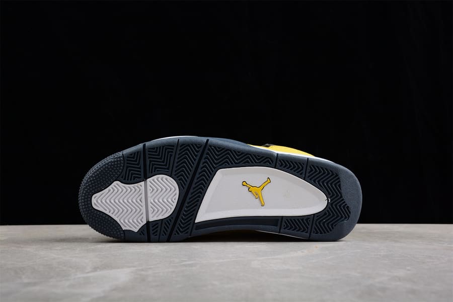 Sapatilhas Air Jordan 4 Lightning