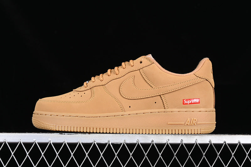 Sapatilhas Air Force 1 Supreme Wheat