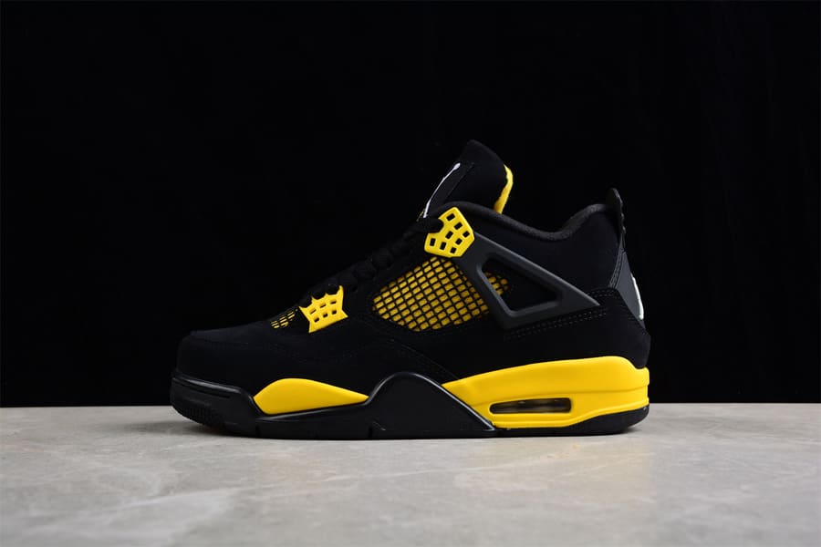 Sapatilhas Air Jordan 4 Thunder