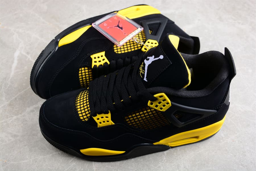 Sapatilhas Air Jordan 4 Thunder