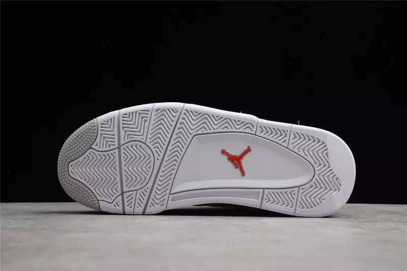 Sapatilhas Jordan 4 Retro White Oreo