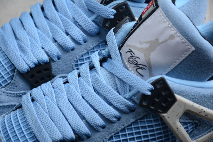 Sapatilhas Air Jordan 4 University Blue