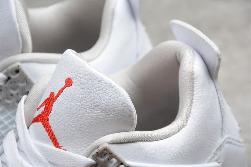 Sapatilhas Jordan 4 Retro White Oreo