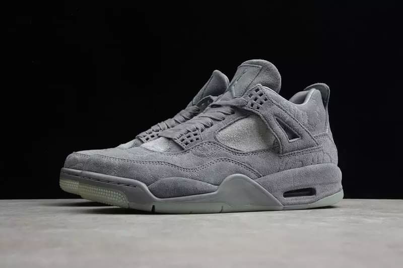 Sapatilhas Air Jordan 4 Retro Kaws Cool Grey