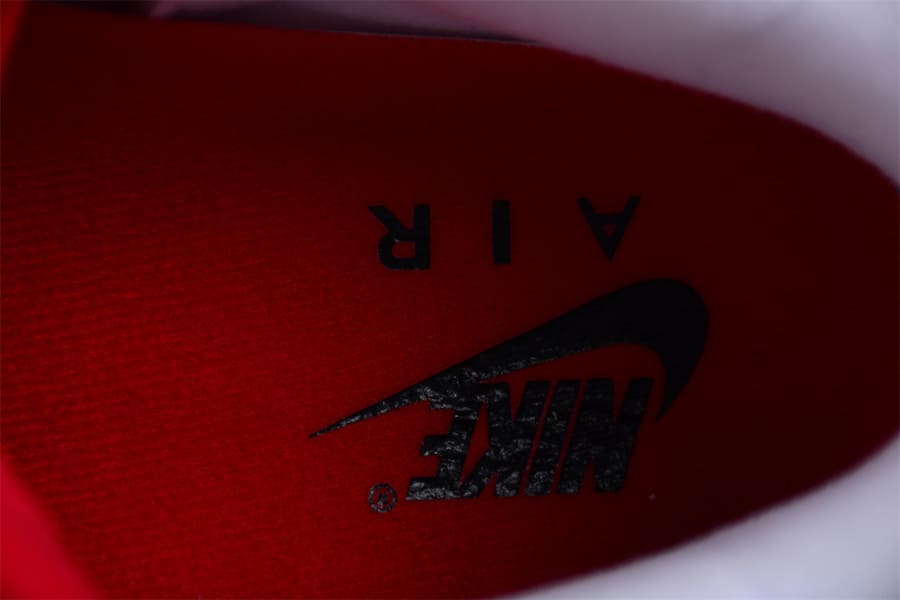 Sapatilhas Jordan 3 Retro White Cement Reimagined