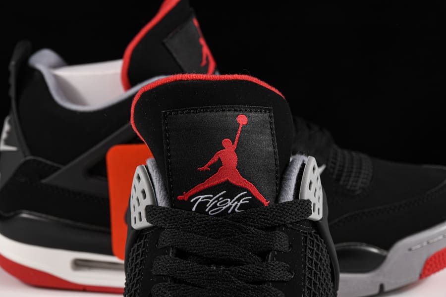 Sapatilhas Air Jordan 4 Bred "Cement"