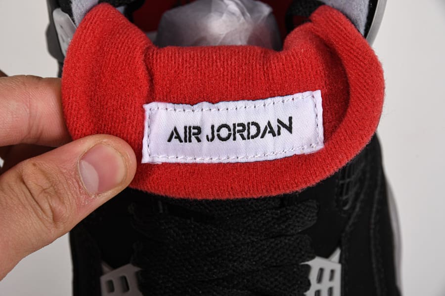 Sapatilhas Air Jordan 4 Bred "Cement"
