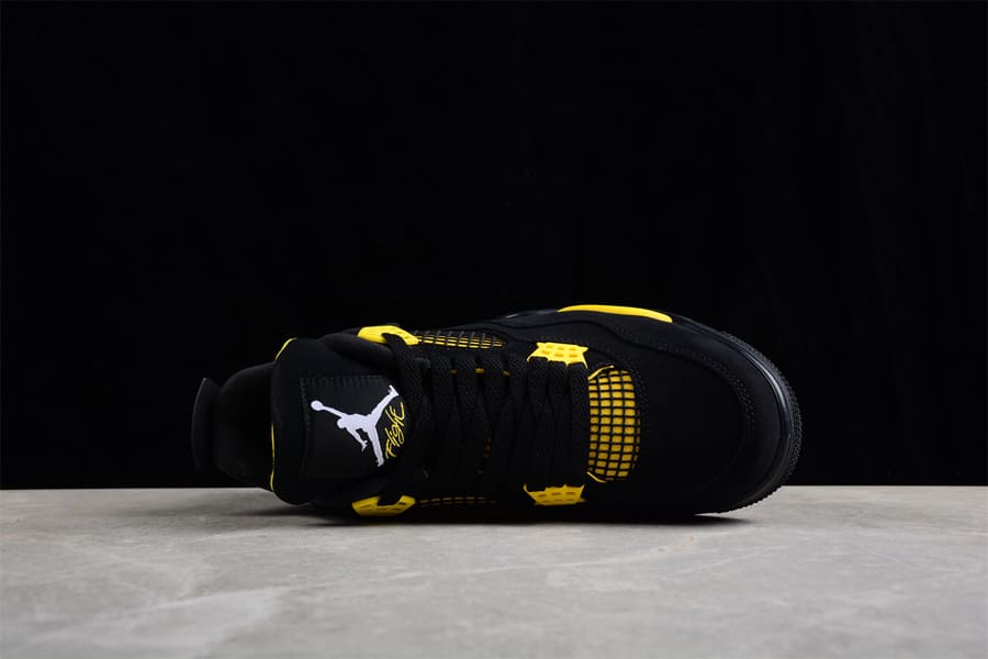 Sapatilhas Air Jordan 4 Thunder