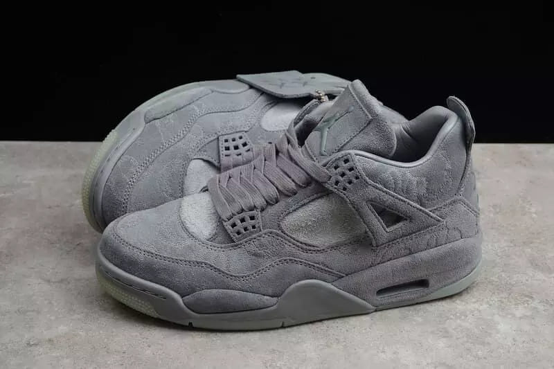 Sapatilhas Air Jordan 4 Retro Kaws Cool Grey