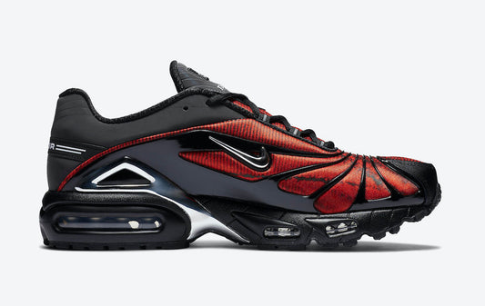 Sapatilhas Skepta x Nike Air Max Tailwind V “Bloody Chrome”
