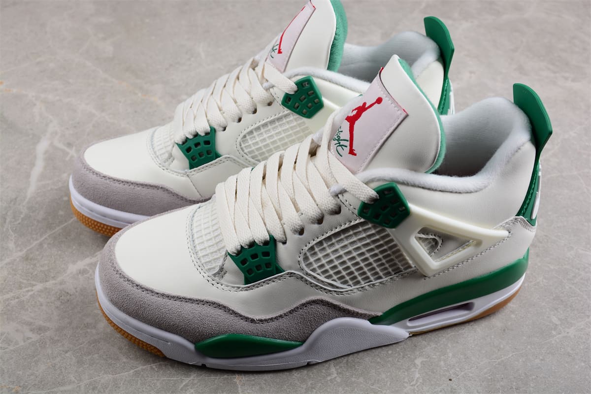 Sapatilhas Air Jordan 4 Retro Pine Green
