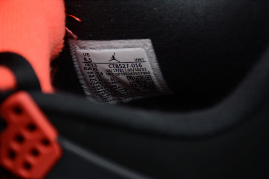 Sapatilhas Air Jordan 4 Red Thunder
